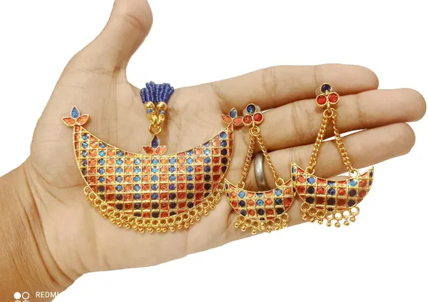 Assamese_Traditional_Gold_Plated_Red_Blue_Colour_Joonbiri_Tassel_Jewellery_Set_For_Women